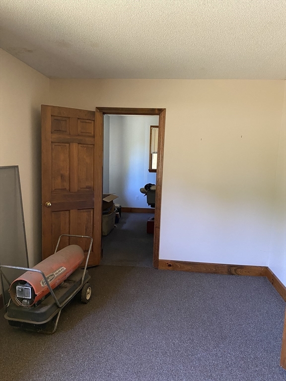 26 Crescent St Property Photo 12