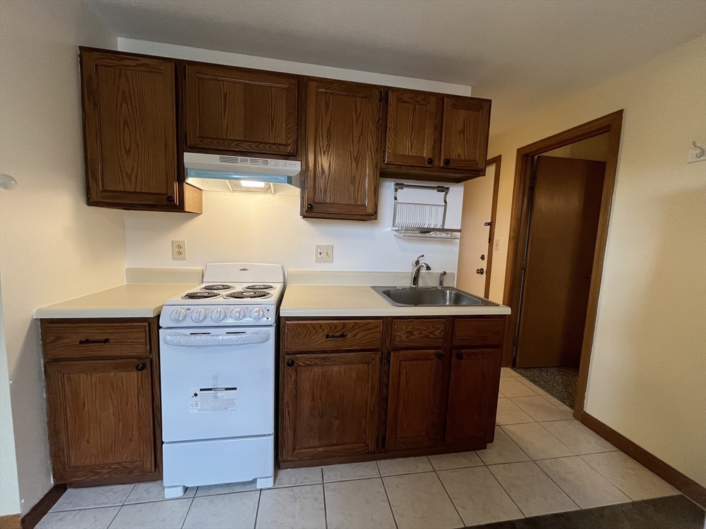 9 Prew # 4a Property Photo 3