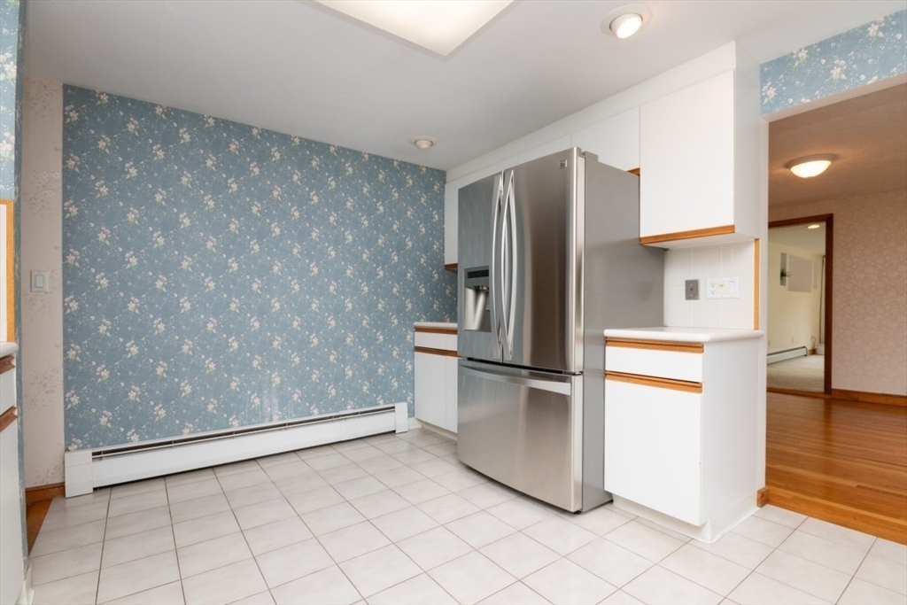 120 Spring St Property Photo 12