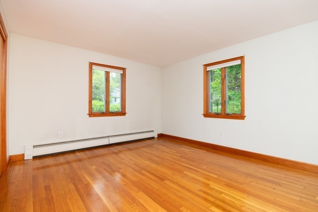 120 Spring St Property Photo 27