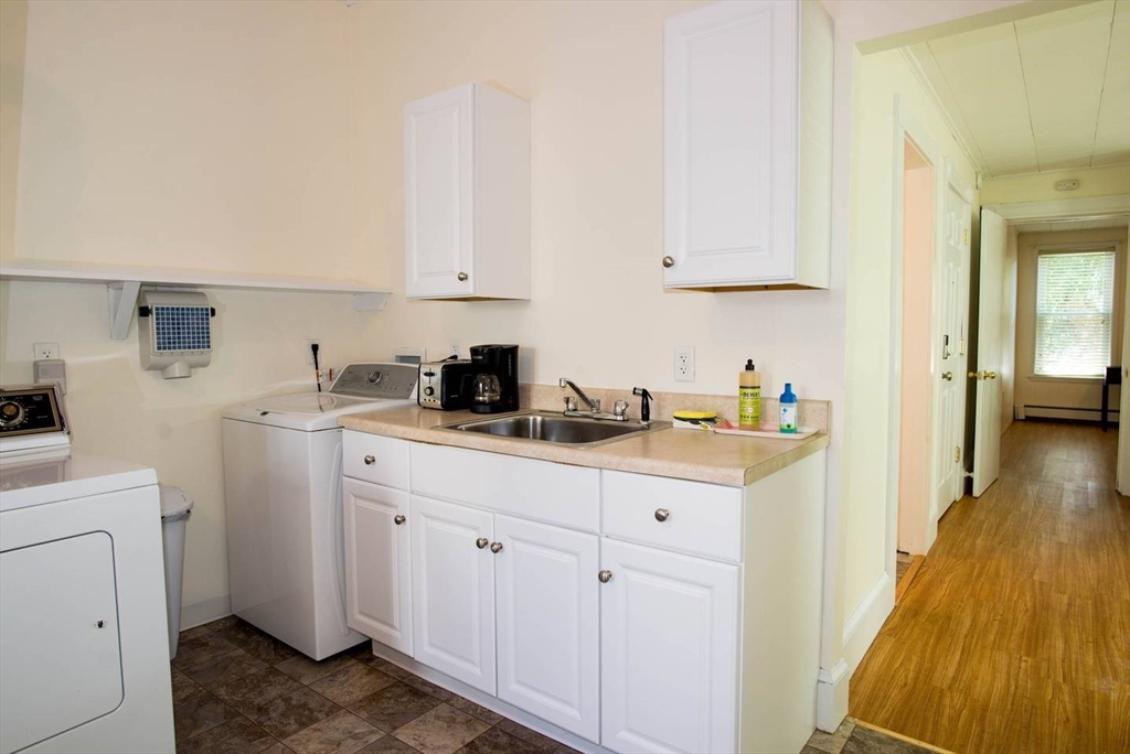42 Everett # 1 Property Photo 13
