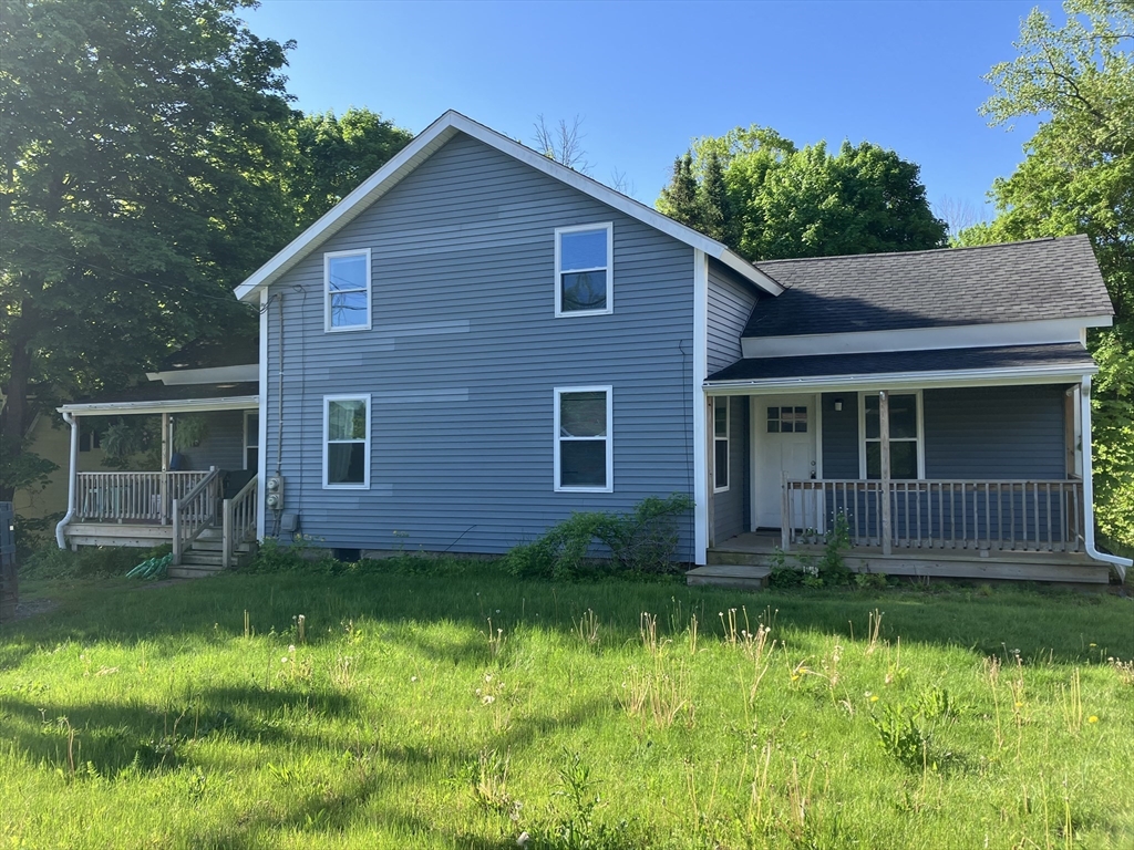 524 Walker St Property Photo 1