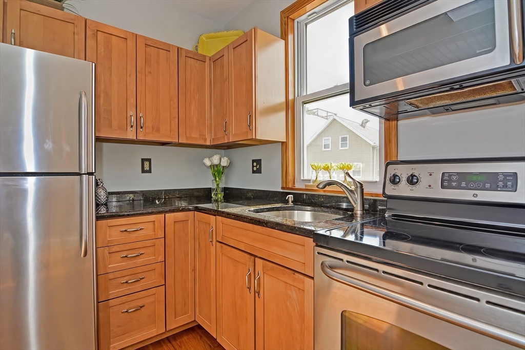 609-611 Dorchester Ave # R1 Property Photo 2