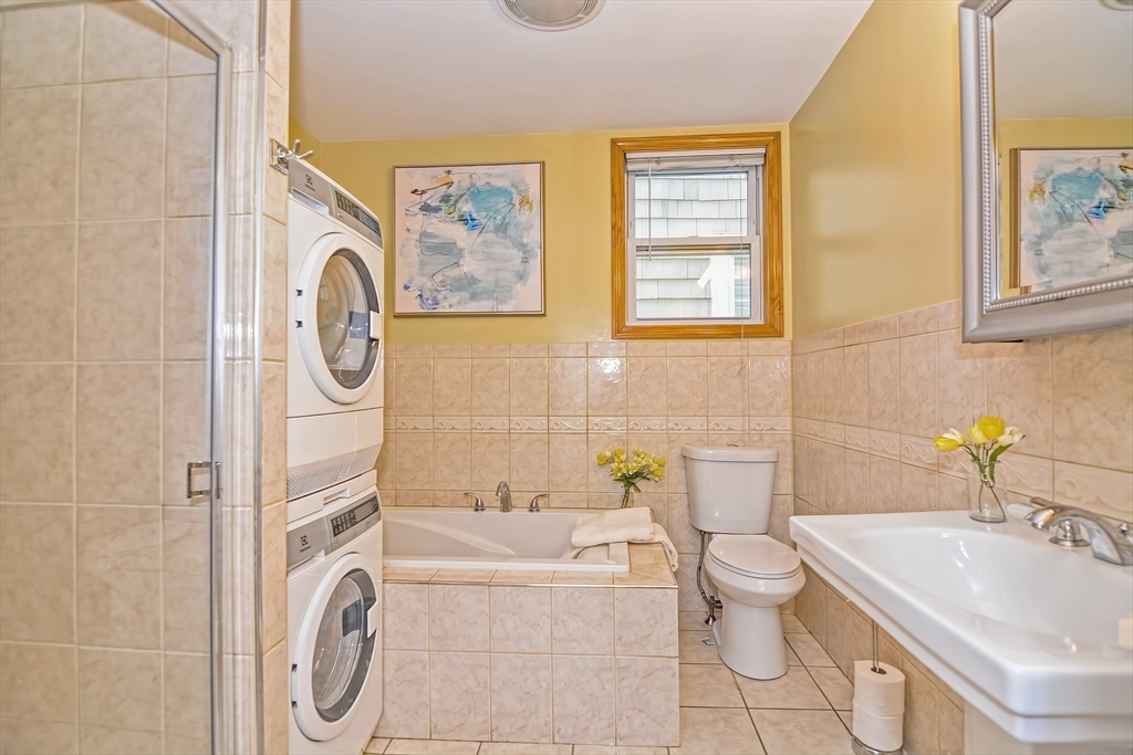 609-611 Dorchester Ave # R1 Property Photo 15