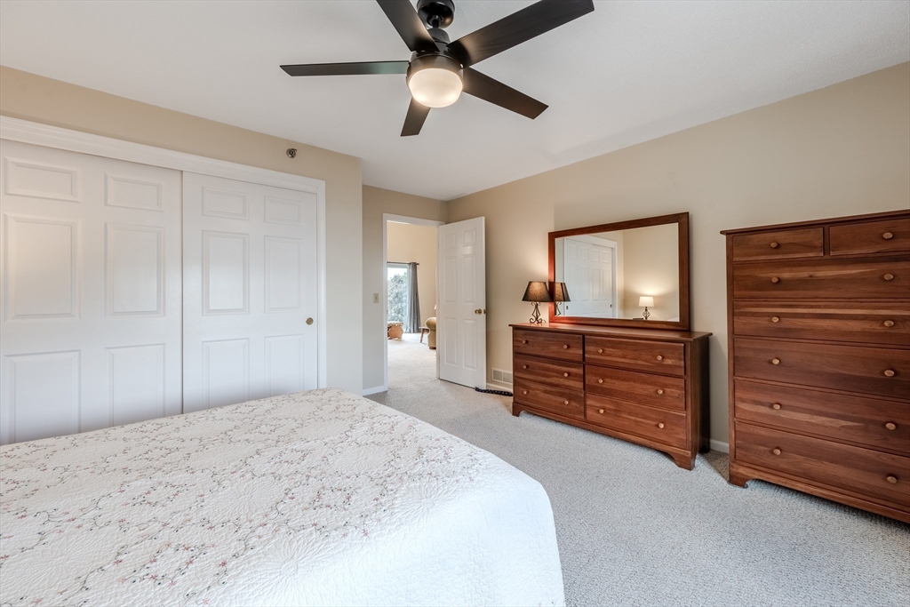 64 Tennis Plaza Rd # 4 Property Photo 17