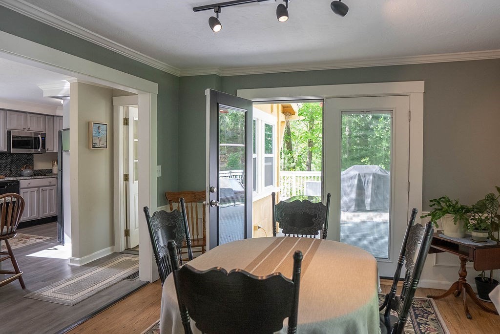 1345 Rindge Rd Property Photo 19