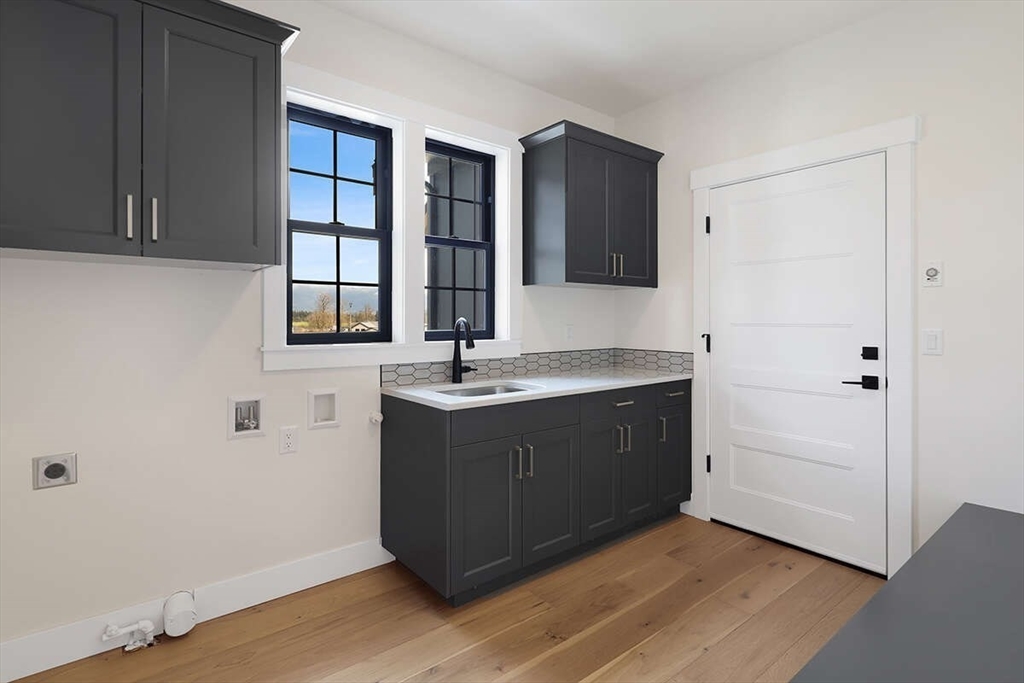 181 Ash Street Property Photo 11