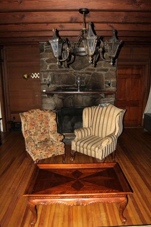 885 Washington Mt. Rd. Property Photo 3