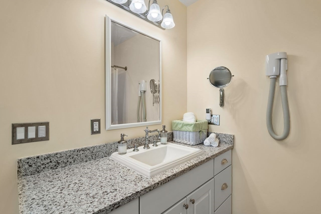72 Dale Lane Property Photo 24