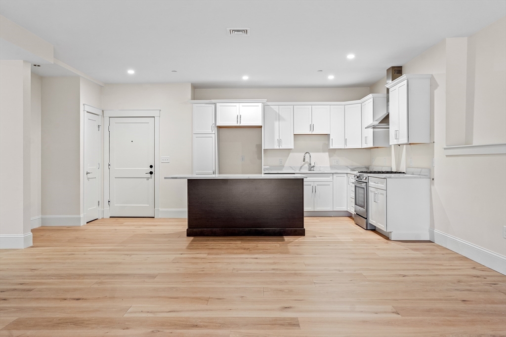134 Court St # 18 Property Photo 12