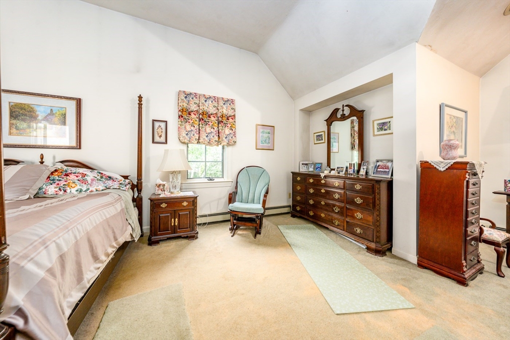 2 Marie Ln Property Photo 16