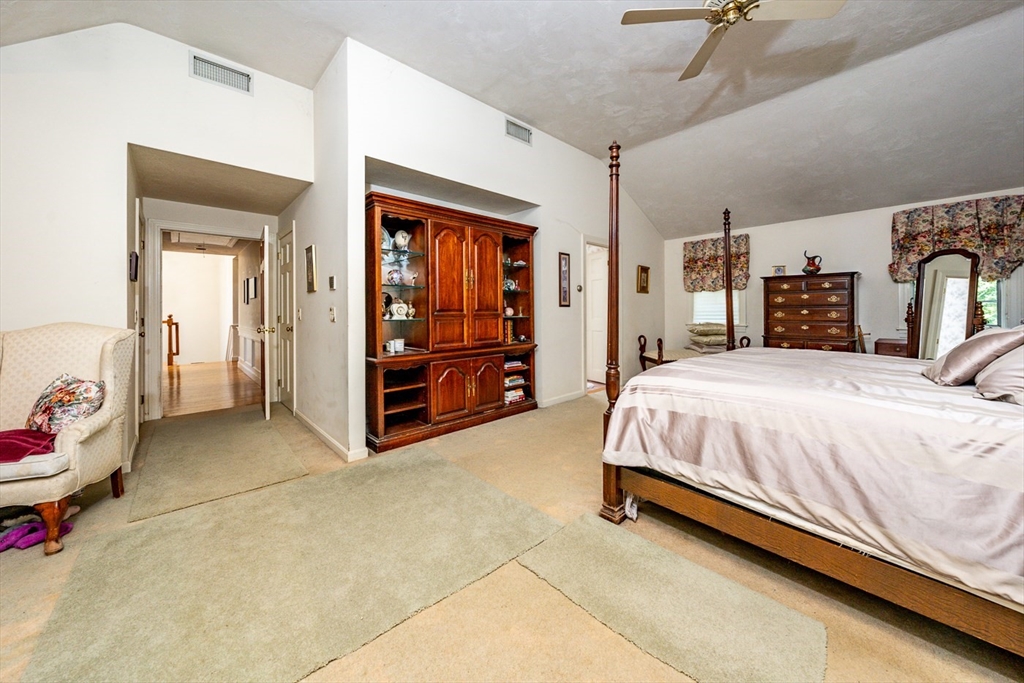 2 Marie Ln Property Photo 20
