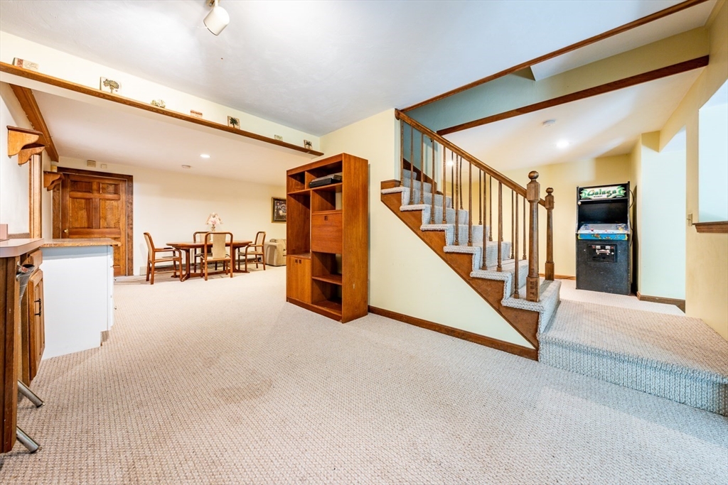 2 Marie Ln Property Photo 24