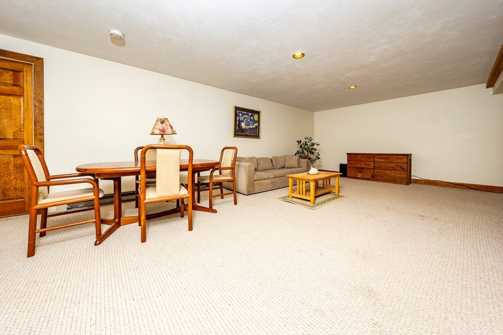2 Marie Ln Property Photo 29