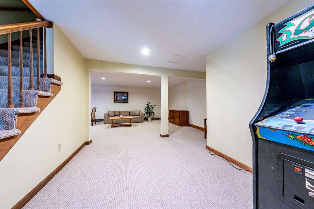 2 Marie Ln Property Photo 34
