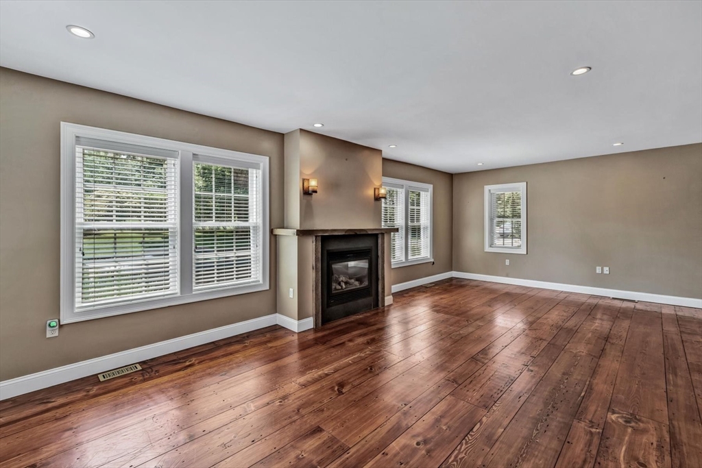 208 Route 6a Property Photo 12