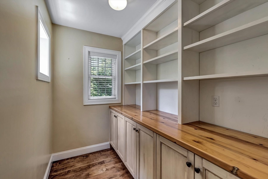 208 Route 6a Property Photo 16