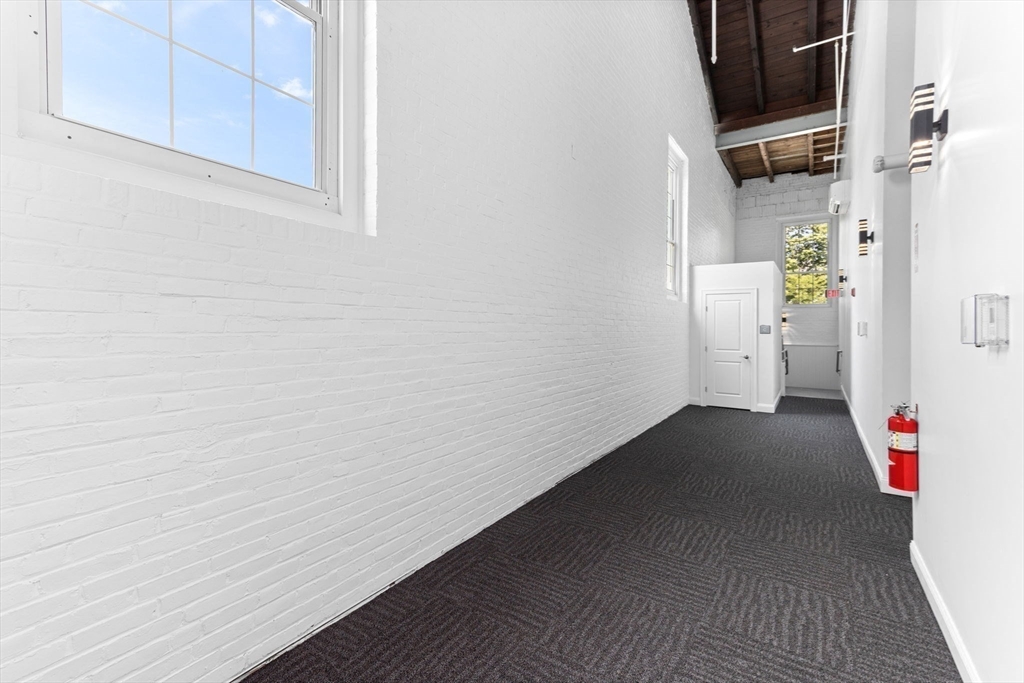 8 Lincoln Street # 215 Property Photo 13