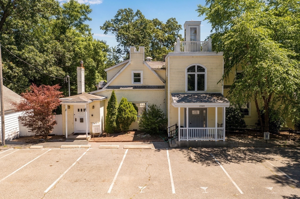 2589 Boston Road Property Photo 3
