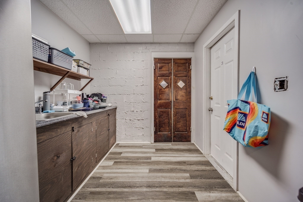 2589 Boston Road Property Photo 14