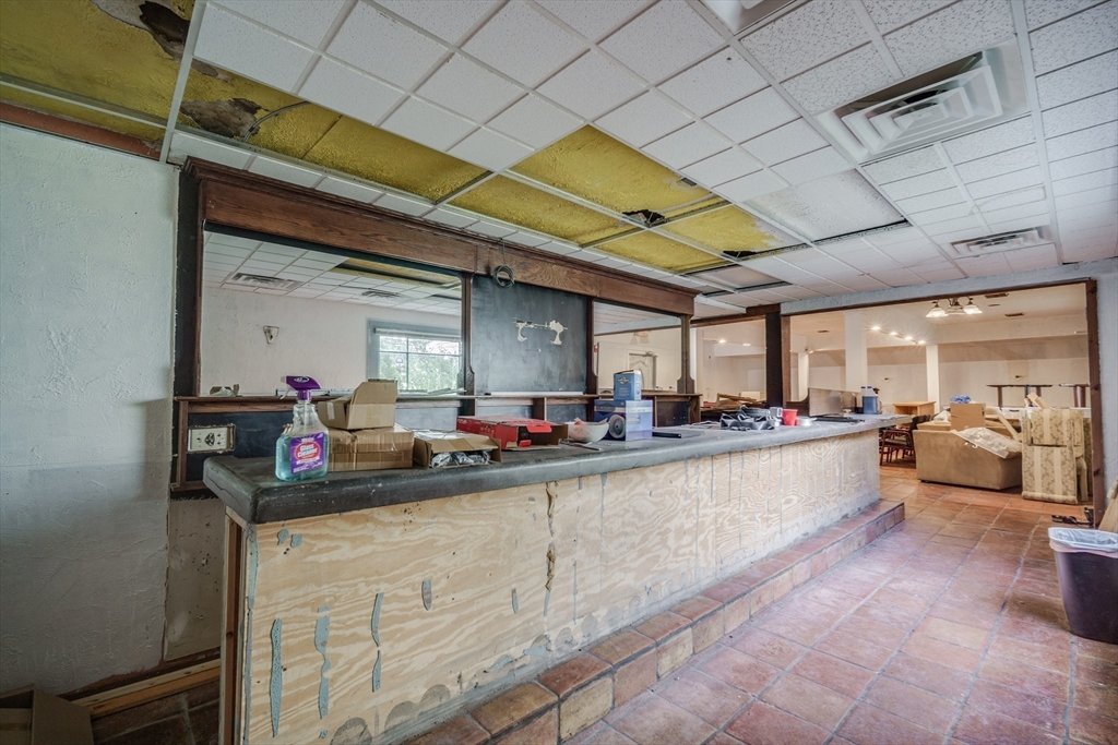 2589 Boston Road Property Photo 24