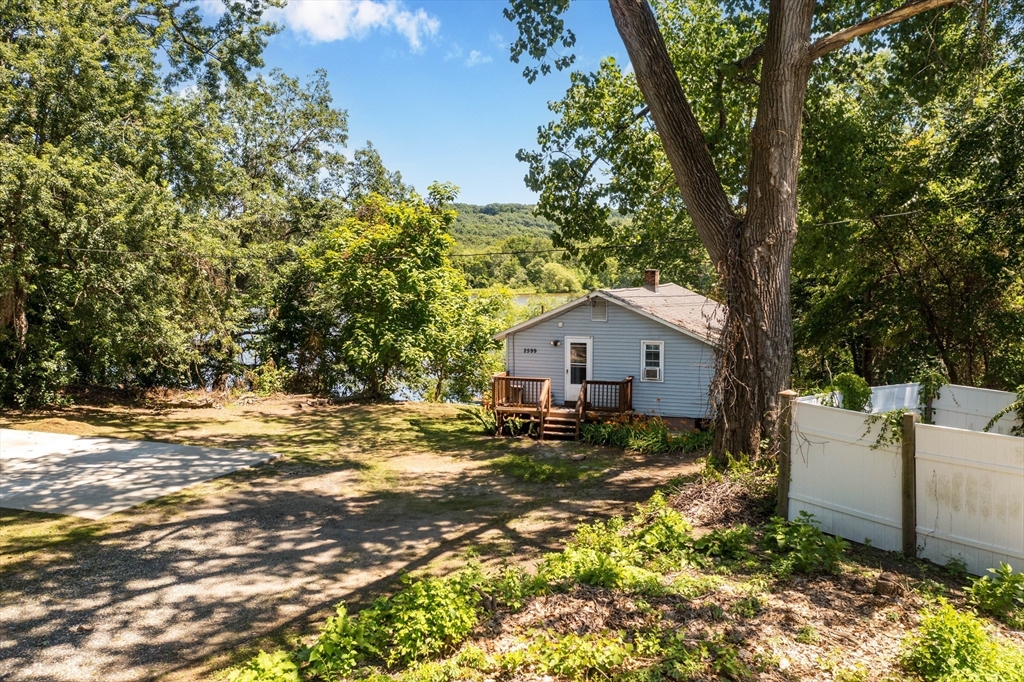 2589 Boston Road Property Photo 33