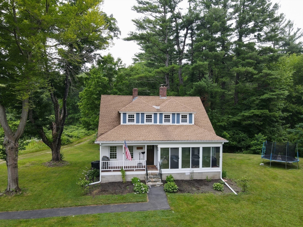 459 Main St Property Photo 1