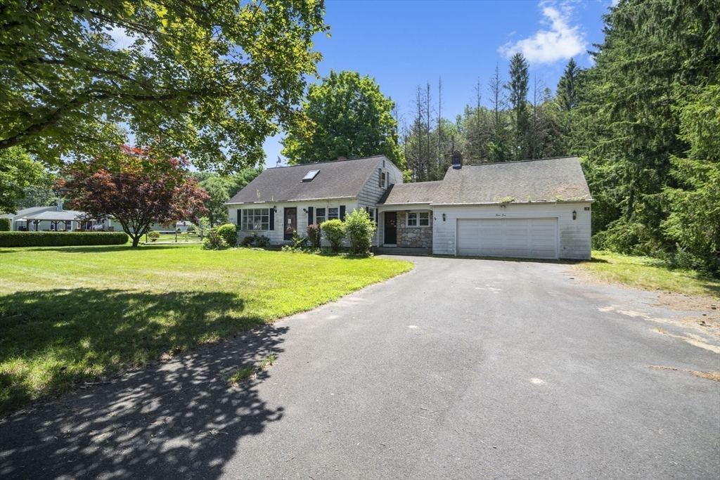 41 Martin Farms Road Property Photo 6