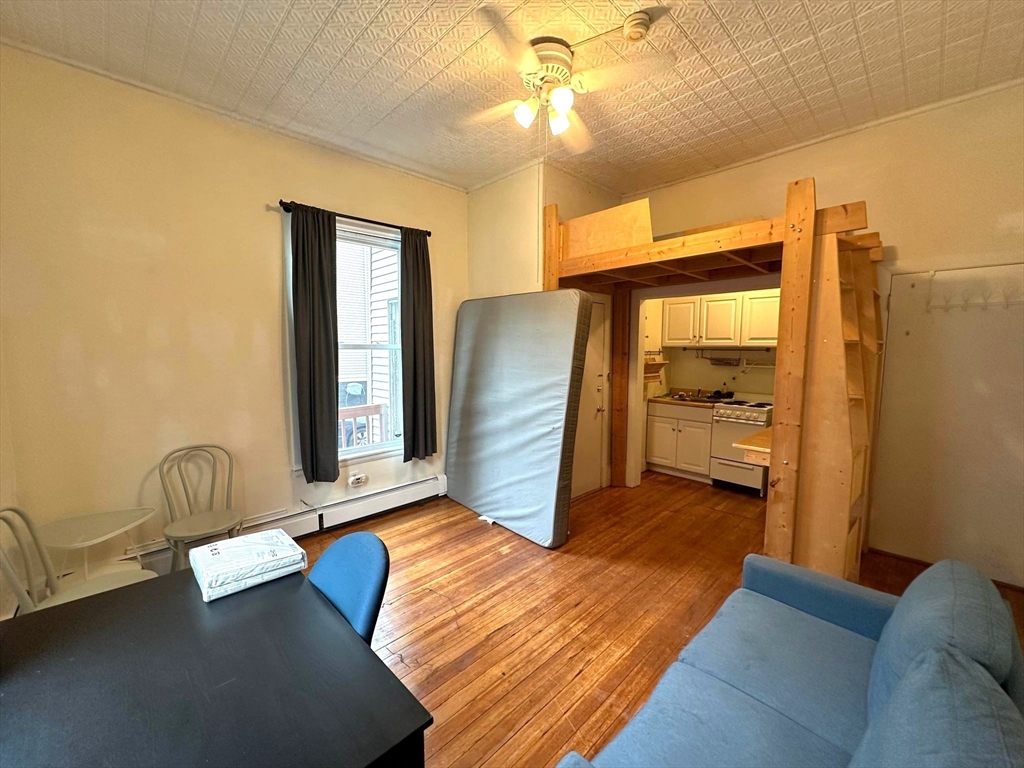 278 Harvard # 3 Property Photo 3