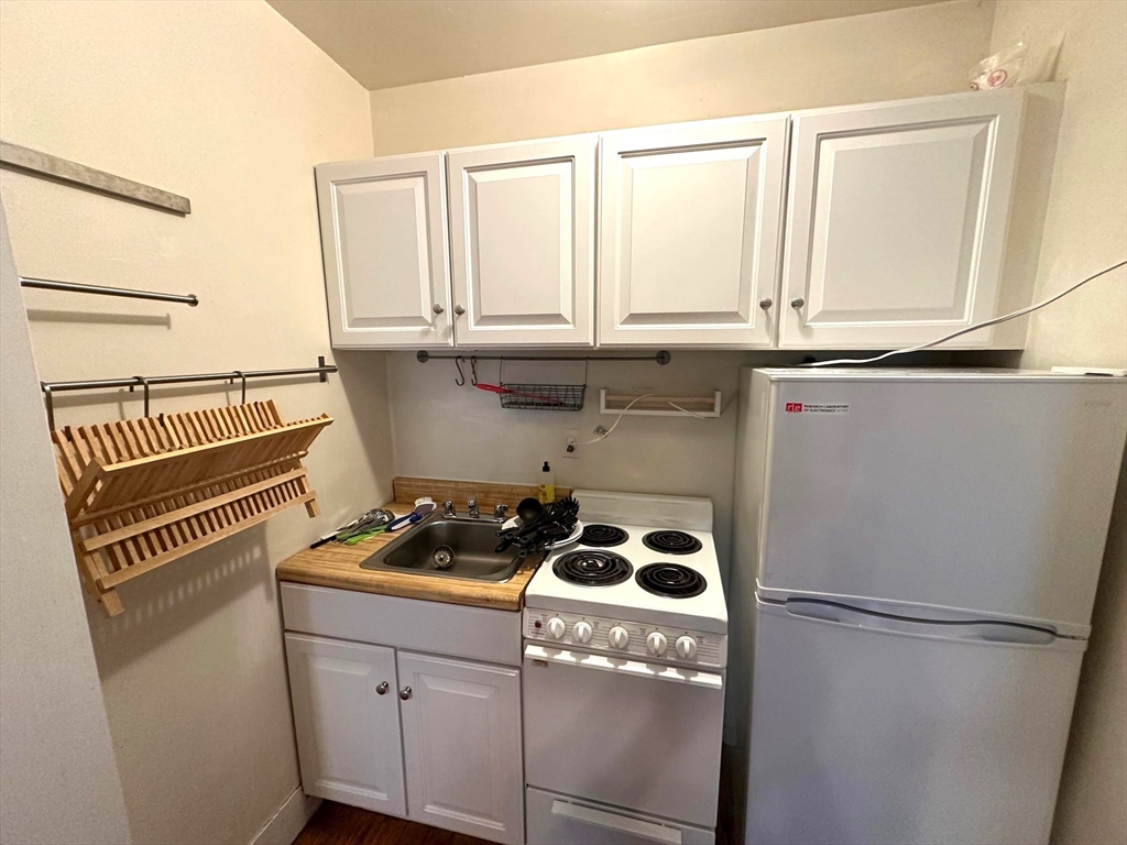 278 Harvard # 3 Property Photo 6
