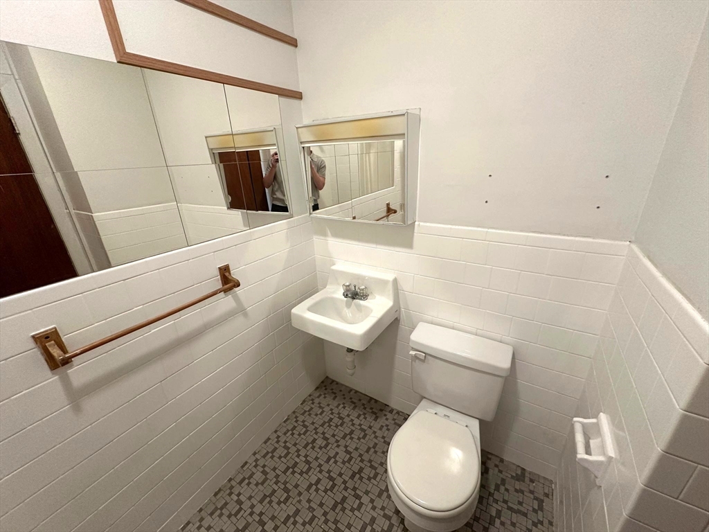 278 Harvard # 3 Property Photo 9