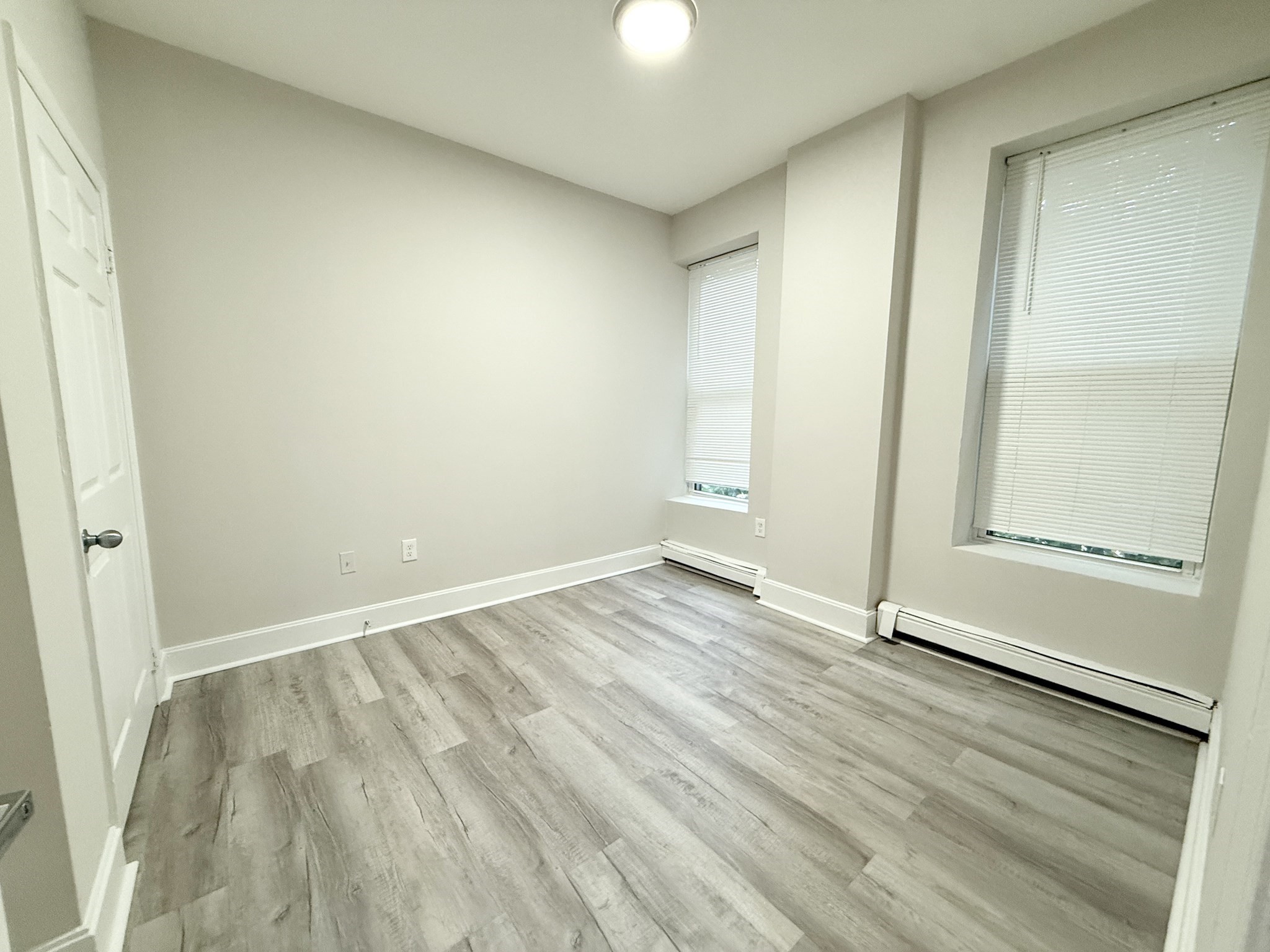 15 Ruggles # 4 Property Photo 2