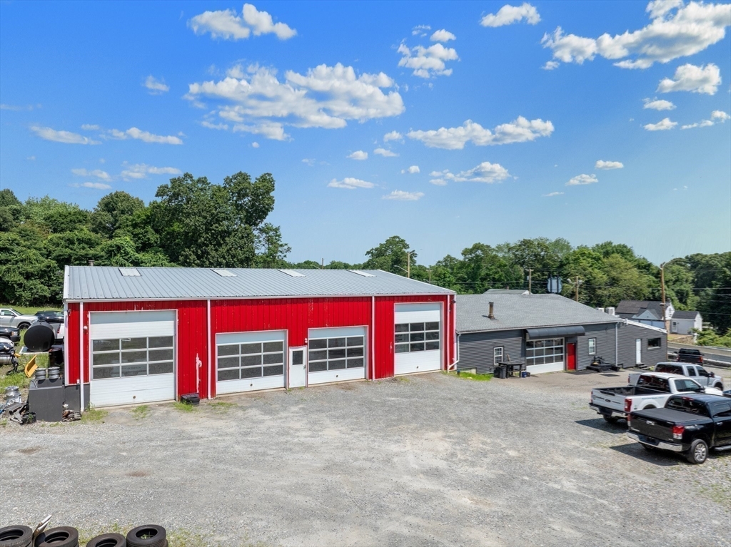 1097 Eddie Dowling Highway Property Photo 2