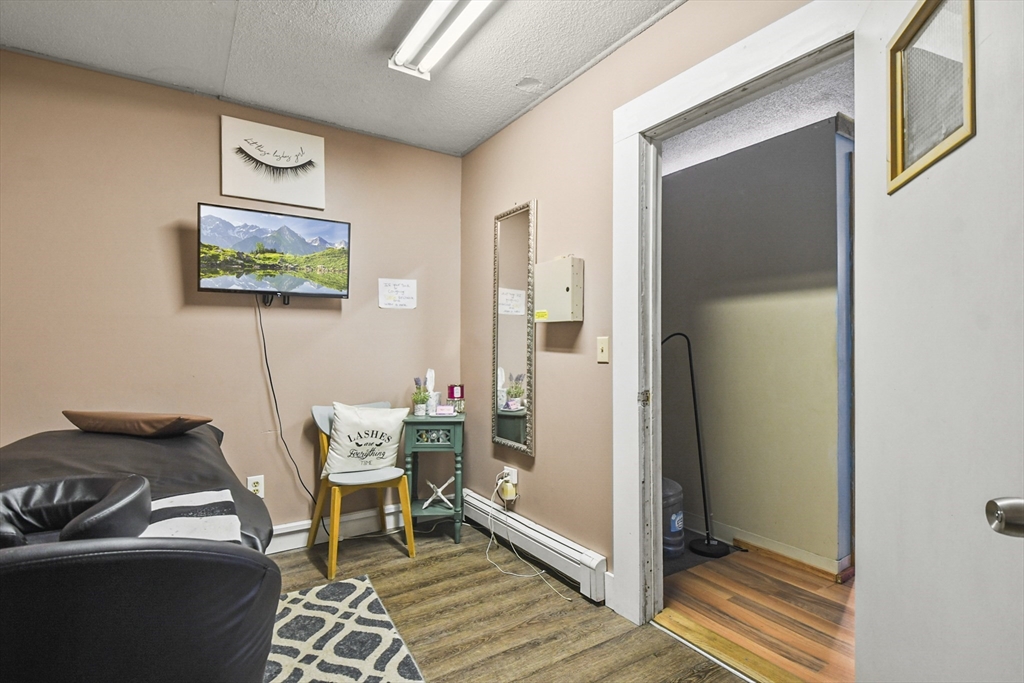 194 Rockdale Avenue Property Photo 9