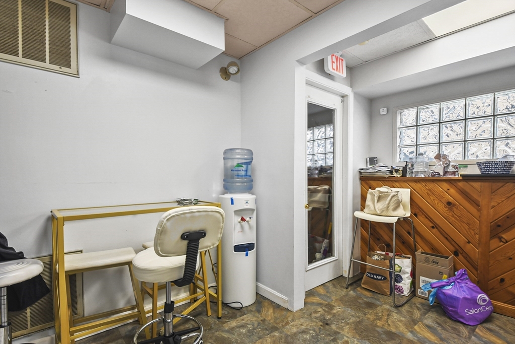 194 Rockdale Avenue Property Photo 25