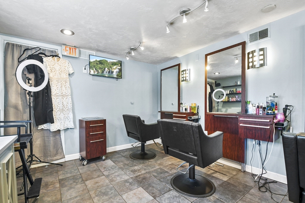 194 Rockdale Avenue Property Photo 29