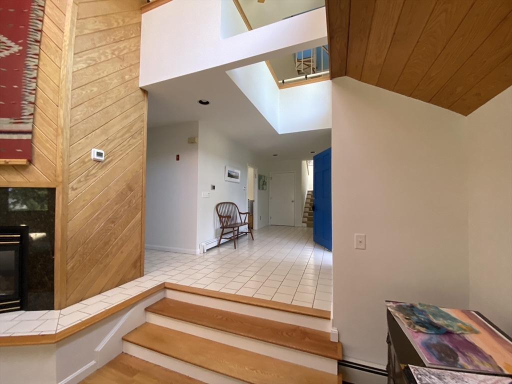 15 Clear Pond Rd Property Photo 4
