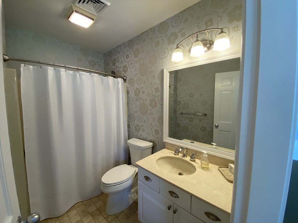 15 Clear Pond Rd Property Photo 15