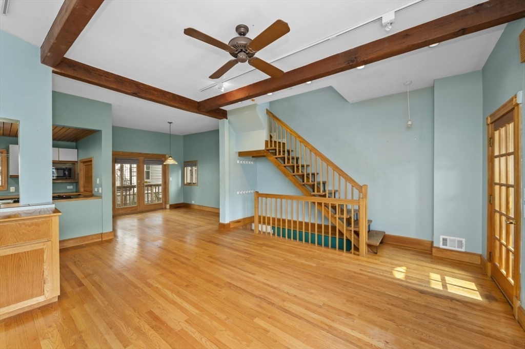 8 Clinton Pl Property Photo 3