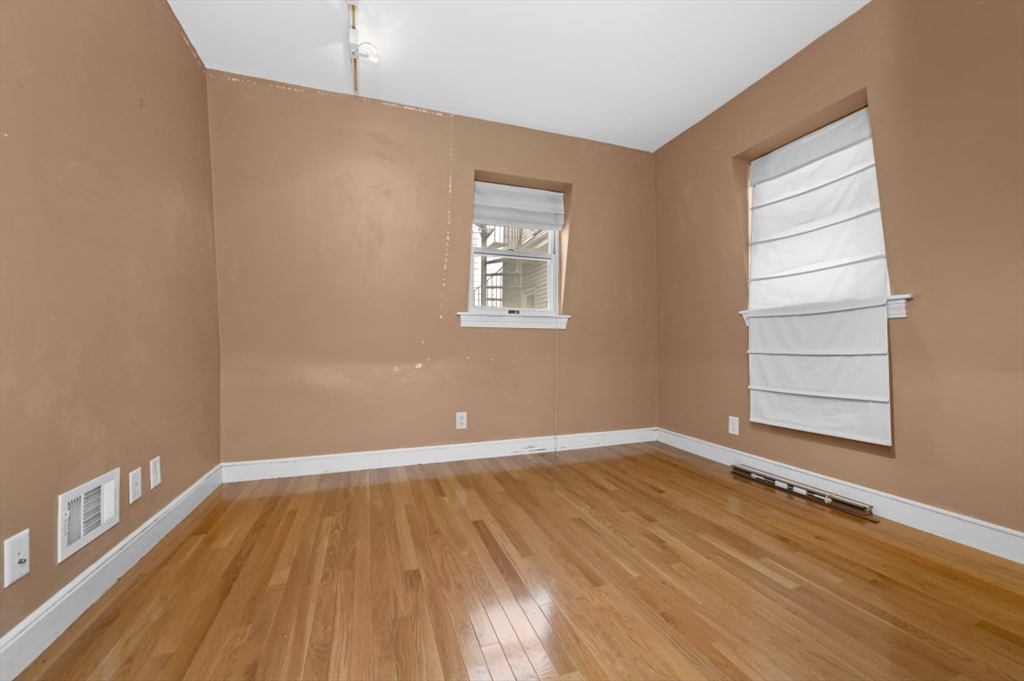 8 Clinton Pl Property Photo 11