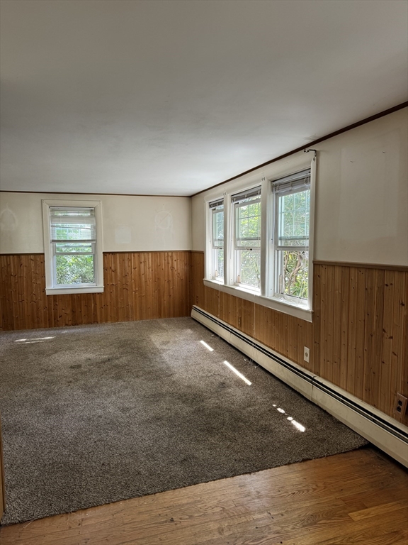 209 Waterman Ave Property Photo 12