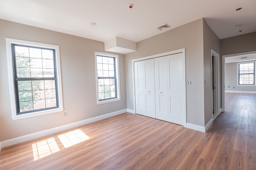 13 Nahant Street # 2a Property Photo 10