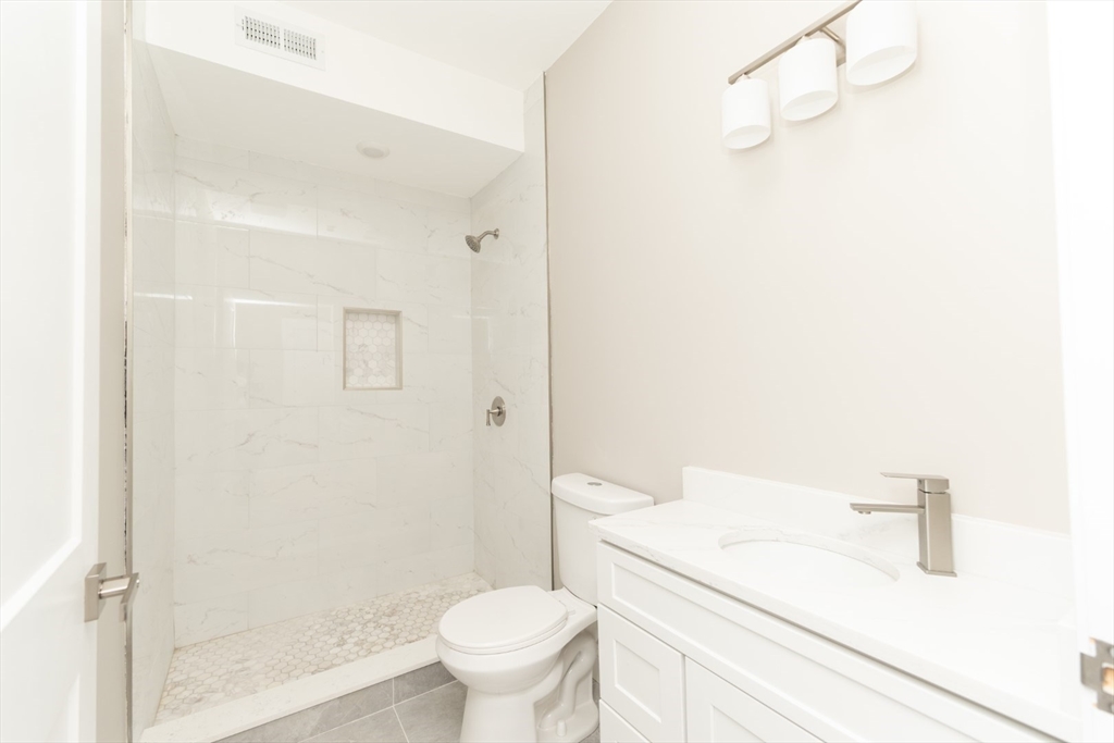 13 Nahant Street # 2a Property Photo 11