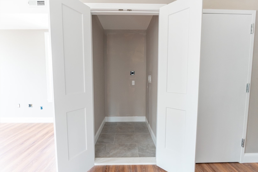 13 Nahant Street # 2a Property Photo 12