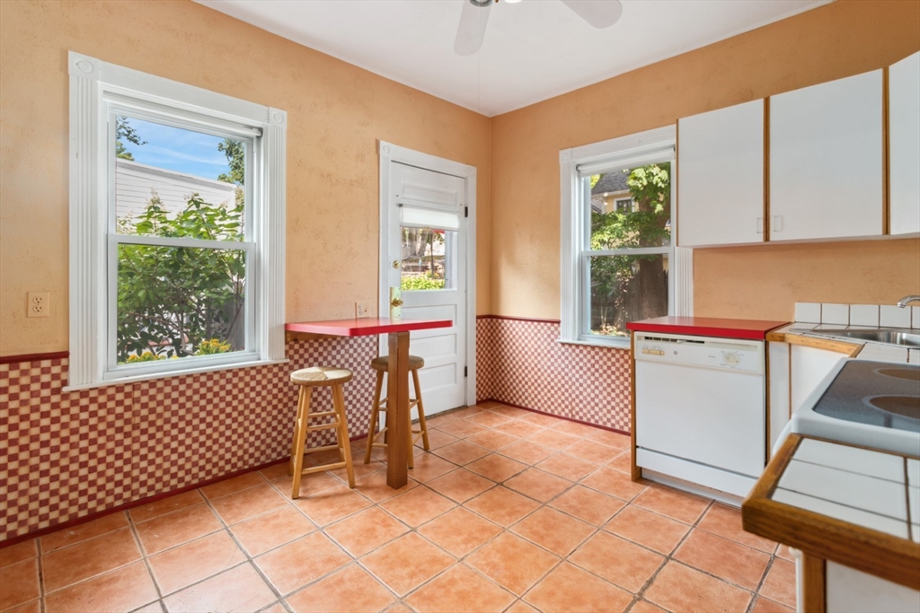 64 Warren Street # 2 Property Photo 13