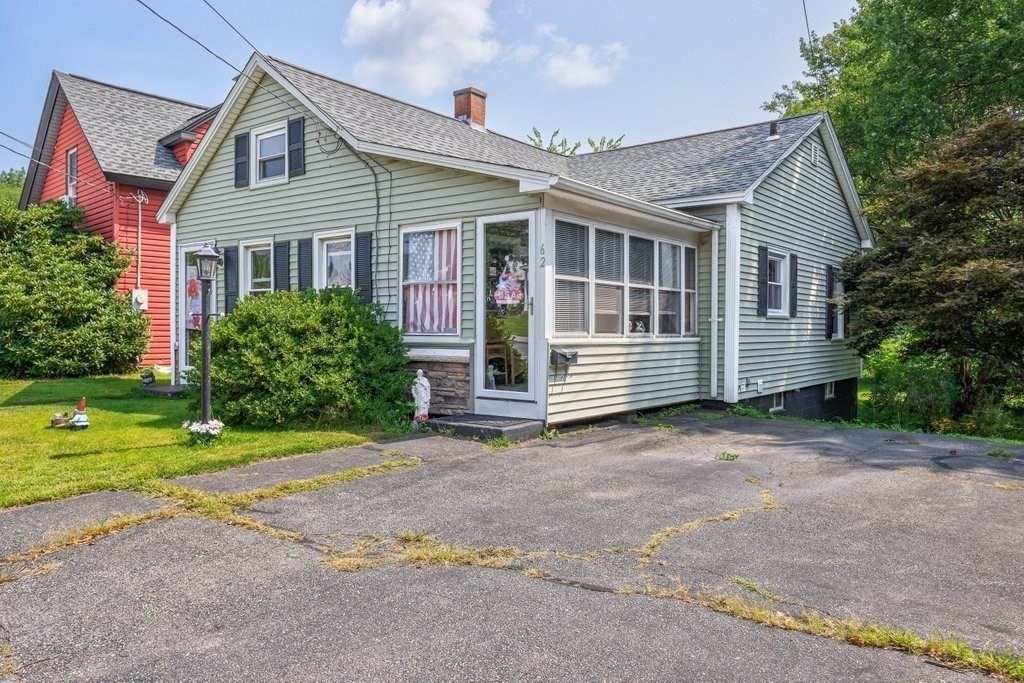 62 Riverlin St Property Photo 1