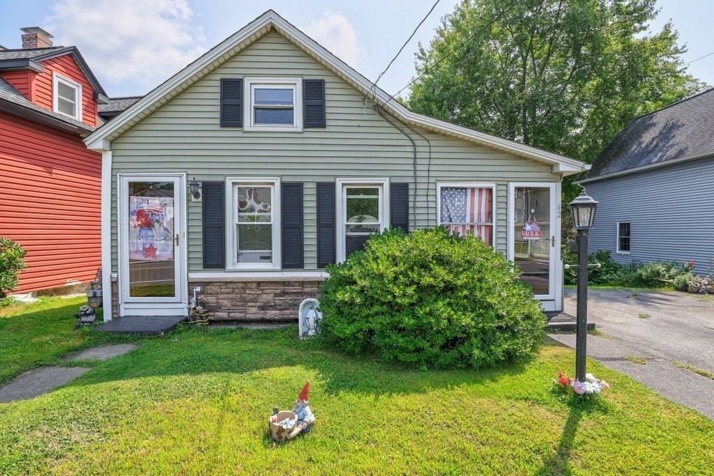 62 Riverlin St Property Photo 2