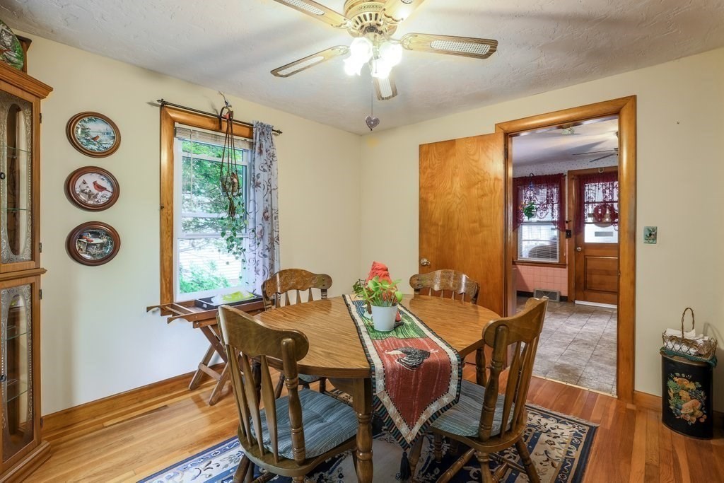 62 Riverlin St Property Photo 10