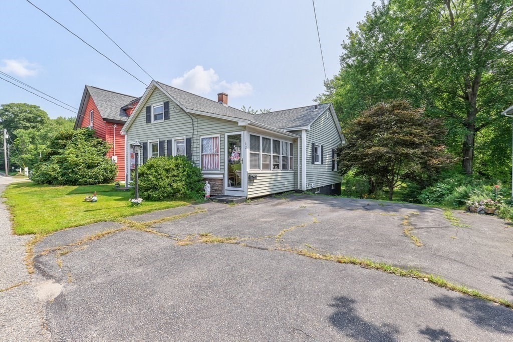 62 Riverlin St Property Photo 14