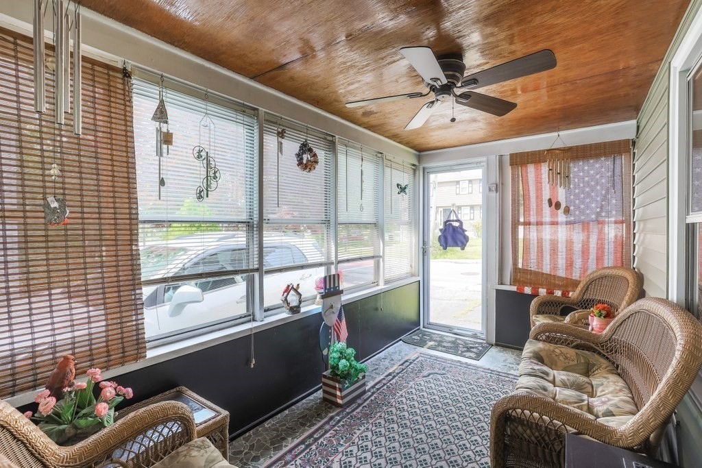 62 Riverlin St Property Photo 15